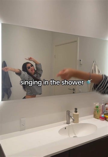 singing in the shower 🚿 #tiktokfun#tiktoktrend#singingintheshower