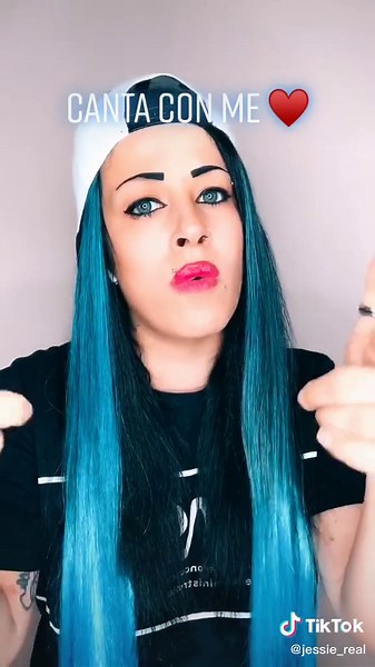 Canta con me ♥️ guardo tutti i duetti e le reazioni le più belle le pubblico su insta #bellacosi #karaoke