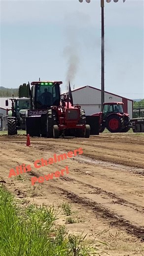 The few, the proud, the orange. #allischalmers | Farm Stock Tractor Pullers