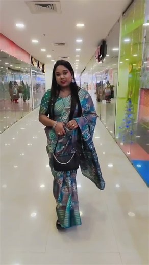 isha sarkar on Instagram: "I am Heroine of my life 😎❤️‍🔥🥵 #rellschallenge #facebookreels #followers #public #topfan"