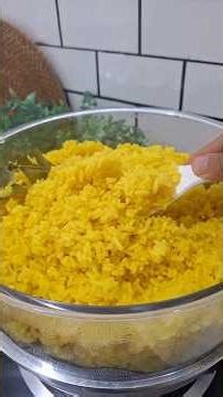 It turns out this is how to make simple and delicious yellow rice #yellowrice #yellowricerecipe