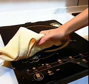 Handheld Electric Spin Scrubber, Cordless Power Scrubber with 5 Replaceable Brush Heads for Bathroom Tiles Dishes Pots Sink Pan, Rechargeable Shower Cleaning Brush Cleaner for Kitchen Grout Stove