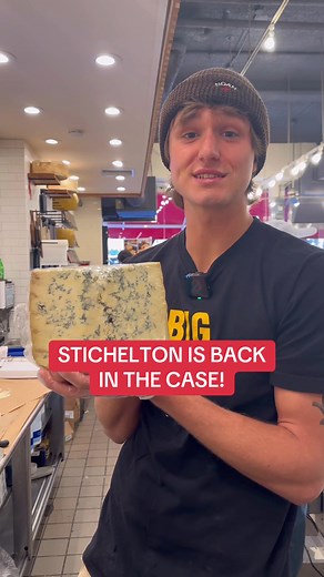Discover Stichelton: The Unpasteurized Blue Cheese