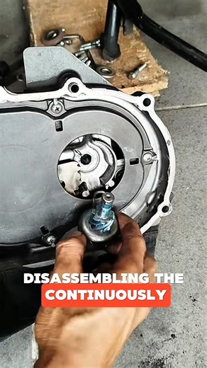 Process of dismantling the Continuously Variable Transmission on a motorbike #mechanic