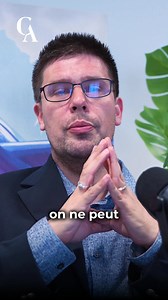 LA LÉGENDE NOIRE DU JACOBINISME Pierre-Yves Rougeyron déconstruit le mythe du "horrible jacobinisme parisien" en rétablissant la vérité historique. L'idée reçue : Le jacobinisme serait une invention révolutionnaire qui aurait écrasé les identités locales et centralisé le pouvoir à Paris de manière tyrannique. La réalité historique : 💬 "La centralisation française, premièrement, elle n'est pas jacobine, elle est monarchique. L'État jacobin, en hérite." La centralisation est une création monarchi