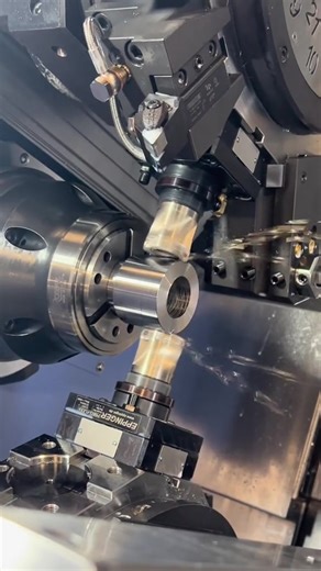 Pinch milling with 2 insert cutters! #cncmachining #foryou #fyp #machining #cncmachine #lathe #milling #cncmilling #machinist #machinisttiktok #engineering #metalwork #metalworking