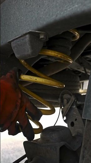 How to install King Springs on a 100 Series Toyota Land Cruiser/Lexus LX470 in 60 seconds (KTRS-79)