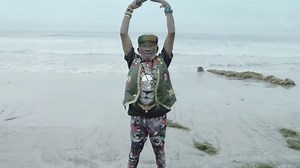Video: Lee Scratch Perry feat. Greentea Peng - 100lbs of Summer 12/13/2023
