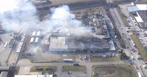 1 killed, 13 injured in explosion at Ohio metal plant