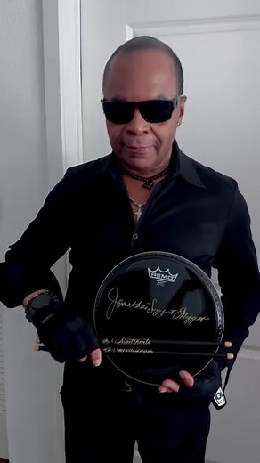 Have you seen the new “Thriller 40” documentary on Showtime? There’s lots of great footage from the Victory Tour! Takes me back to those days….feels like it was just yesterday….sharing the stage with The Jacksons! | Jonathan Sugarfoot Moffett