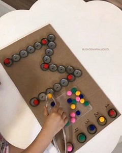// POM-POM NUMBER LETTER BUILDING //