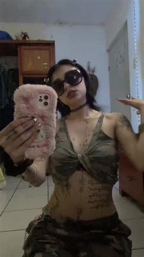 i need a blon and thootie