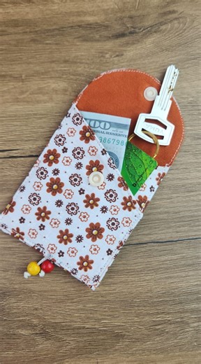 31K views · 440 reactions | Cute Mini Keychain Case Tutorial | Free pattern in comments#MiniKeychain #DIYWallet #SewingProject #HandmadeAccessories #FreePattern | Narin handicrafts | Facebook
