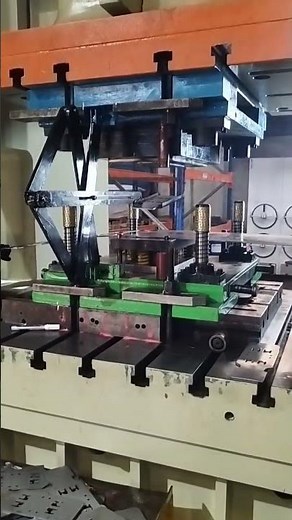 compound blanking tool blank ejection mechanism