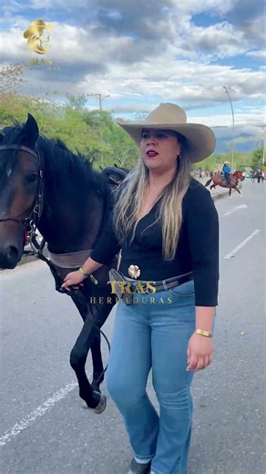 The presence and demeanor of the Amazon women as they walk with their horses toward the parade 🐴🔥