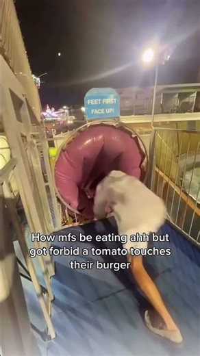 How people be eating ahh but got forbid a tomato touches their burger