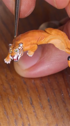 Unveiling the extraordinary craftsmanship of the Astronomia Solar Dragon and Tiger. With a mythical dragon coiled around the movement, this timepiece represents the pinnacle of fine watchmaking and high jewelry. The intricate white gold dragon, hand-painted and crafted to perfection, commands attention. 44-mm white gold case Hand-made and -painted, solid gold dragon and tiger sculptures Aventurine dial Flying tourbillon #JacobAndCo #InspiredbytheImpossible | Jacob & Co.