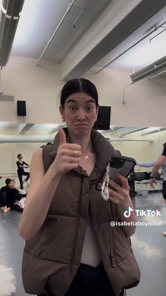 Trying On Ballerina Pointe Shoes: Part 1 Experience