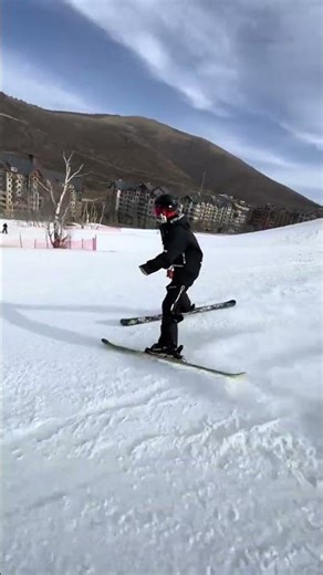 The small diving platform made its first direct flight#Skiing teaching