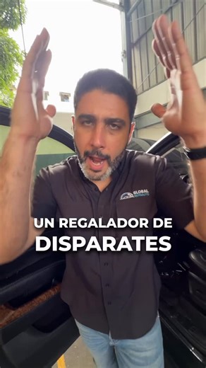 Juan Roberto | MUSA on Instagram: "Yo siempre sé qué les agrada a mis muchachos. El otro día les regalé unos celulares porque sabía que los necesitaban y que les iban a sacar provecho de verdad 📱🔥 Son equipos que aguantan lo que sea: 💦 con tecnologia WaterTouch, ⚙️ resisten trabajos pesados, 📸 tienen facilidades como activar el flash con movimiento y 🚀 abrir la cámara rápido. En fin, celulares hechos para el día a día sin complicaciones. 💯"