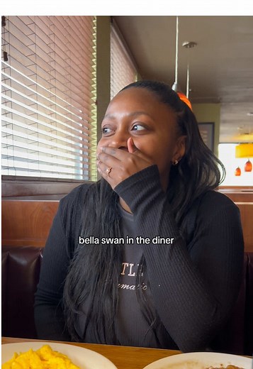 Bella Swan Diner Scene in Twilight Saga