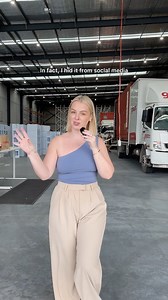 71K views · 266 reactions | NEW @faytlabel WAREHOUSE TOUR! Can you believe this is our 4th warehouse in 4 years? 勞 so much room for activities, company growth and of course content  Want to hear more about my business journey? Listen to my podcast @bigbusiness_podcast #warehousetour #ecommerce | Brittney Lee Saunders | Facebook