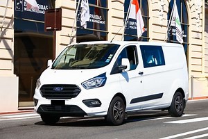 Do Ford Transit Seats Fold Flat? Are They Removable?
