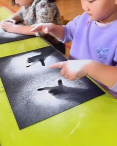 14M views · 159K reactions | Making shapes with powdered sugar! ✨ | Art & Fashion | Facebook