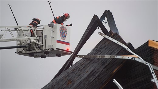 'It's gone, completely': Community mourns loss of Windsor mill