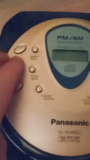 Everything on the CD player is normal... WHAT!!!???😱