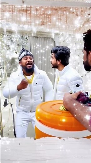Khizar Omer #khizaromer #funny #comedymove #newvideo #comedy #comedyfilms #fun #funnyclip