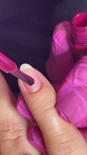 1.4M views · 10K reactions | Esmalte usado- De moletom e salto risque ❤️ #unhasintagran #unhadasemana #unhadodia #unhasnaturais #unha #unhasdecoradasamão #unhasroxas #unhasgrandes | Karina Alves | Facebook