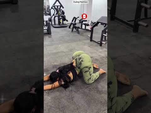 Alejandra Quiroz - Plus Size Model ✅ Social Media Influencer & Tik Tok Star 