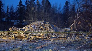 Home explosion leaves 1 dead, 1 injured in Whitehorse neighbourhood