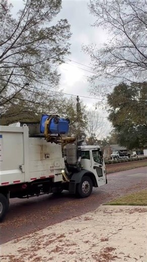 Mack Python #automobile #wastemanagement #recycling #garbagetruck #mack