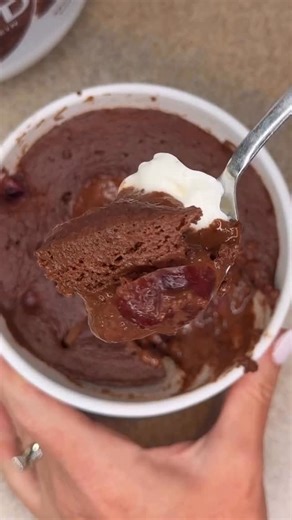 The calorie deficit queen - Kacy Allensworth on Instagram: "🍒 Cherry Chocolate Craving? I Got You. 🍫 This simple cherry chocolate mug cake is the perfect high-protein treat when you want something sweet fast… without blowing your goals. ✔️ 183 calories ✔️ 13g protein ✔️ Ready in minutes ✔️ Rich, gooey, and so dang good No protein chalkiness. No weird ingredients. Just a little cherry-chocolate magic in a mug. Comment “cherry” below and I’ll send you the recipe! 🍒 Want that cherry chocolate mu
