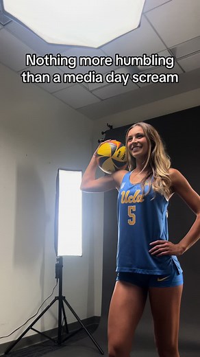 Lasts years was def better🥱🥱 @UCLA Beach Volleyball