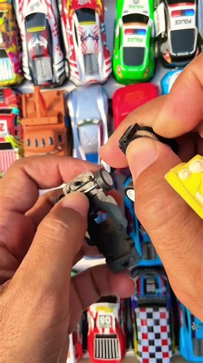 Please help me!! Assembling Lightning and Friends McQueen is really hard.