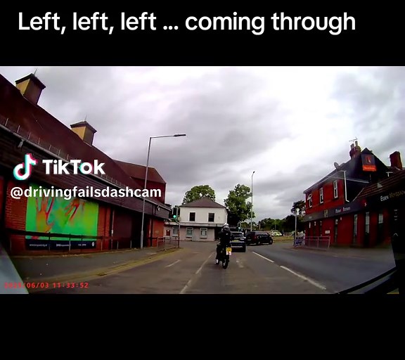 Overtook all the cars following to turn left. Worries me that some riders with L plates ride like this. May not stay on their 2 wheels long 🤷‍♂️ #dashcamfails #dashcam ##badriders #badmotorcyclists