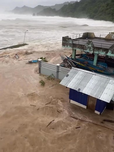 175K views · 296 reactions | LOOK: Ferocious waves are now pounding...