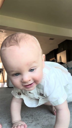 Baby GoPro 😆 #babycrawling