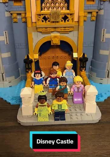 Construcción increíble del Castillo Disney LEGO