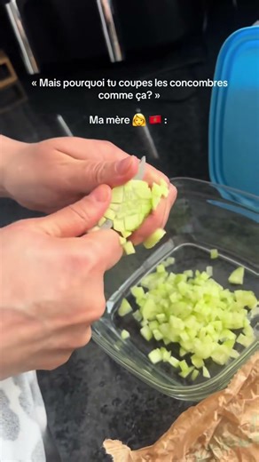 Cuisiner Solo… et Partager ! – Comment découper le concombre