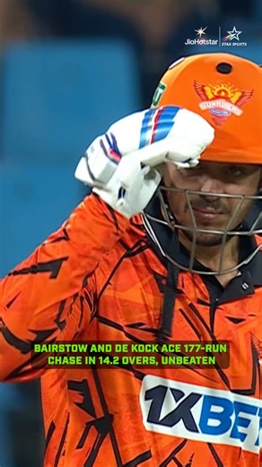 Total control! 🔥 #JonnyBairstow (85*) and #QuintondeKock (79*) made light work of the chase with unbeaten knocks, powering #SunrisersEasternCape to a thumping 10-wicket win over #PretoriaCapitals in #SA20 💥 With this bonus-point victory, Sunrisers Eastern Cape climb to the top of the table 📈👑 Watch #SA20 👉 MI Cape Town 🆚 Joburg Super Kings | TUE, 6th JAN, 9 PM on JioHotstar & Star Sports Network | Star Sports
