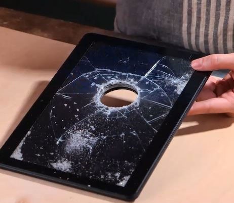 Kreative Klänge: Baue deine eigene Gitarre aus einem alten Bildschirm!