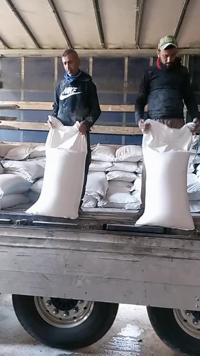 Efficient Warehouse Loading and Unloading Techniques