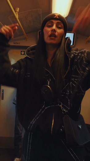 79K views · 6.6K reactions | Sorry an die Maus die ich fast geschlagen habe, Redbull auf meinen Nacken … nie genug out now babyzzzzz <333 | Aylo | Facebook