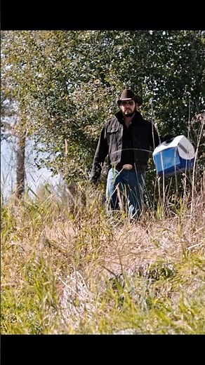"RIP'S LITTLE GIFT. A COOLER. A SNAKE. GOOD RIDDANCE." 🐍🧊😤💀#movie #film