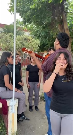 ¡Encuentro de Rondallas! La música que nace del corazón se reúne en una noche especial llena de tradición, armonía y sentimiento. ¡Encuentro de Rondallas! La música que nace del corazón se reúne en una noche especial llena de tradición, armonía y sentimiento. Disfruta de este Encuentro de Rondallas, donde cinco agrupaciones se unen para compartir su arte y la belleza de la música romántica que ha marcado generaciones. 📅26 de febrero de 2026 🕒18:00 hrs. 📍Aula Magna H.H. Fleishman 🎟️Entrada li