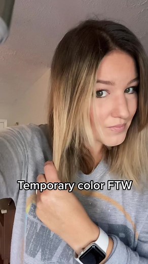 Temporary Color Spray for Hair: A Fun and Easy Hair Hack